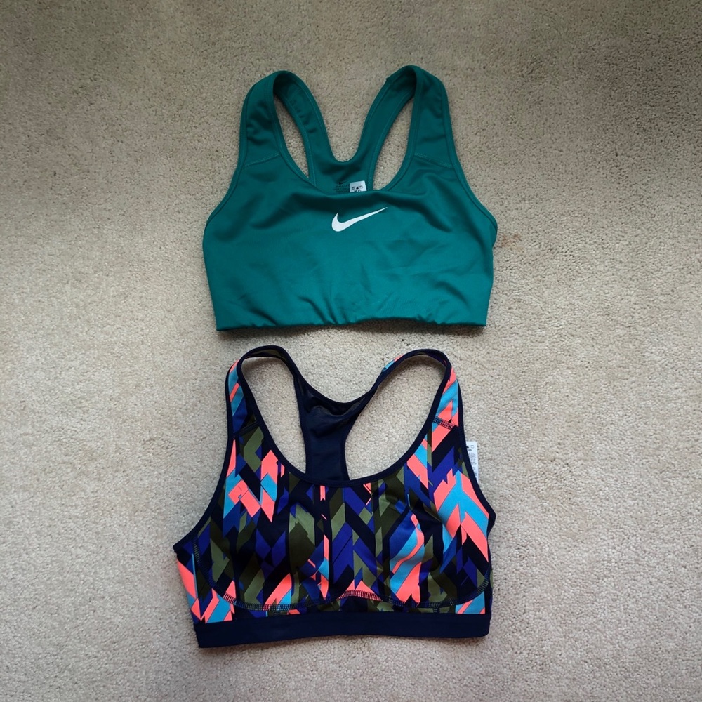 Nike Teal & multicolor Sports Bra